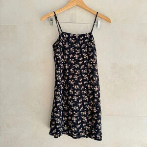 American Eagle floral sundress navy 90’s white size small babydoll prairie